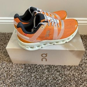 NEW ON Cloudgo, Brand New In The Box Sz 10